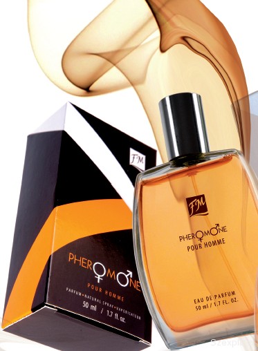 Szexuális vágyat ébreszt a feromonos parfüm
