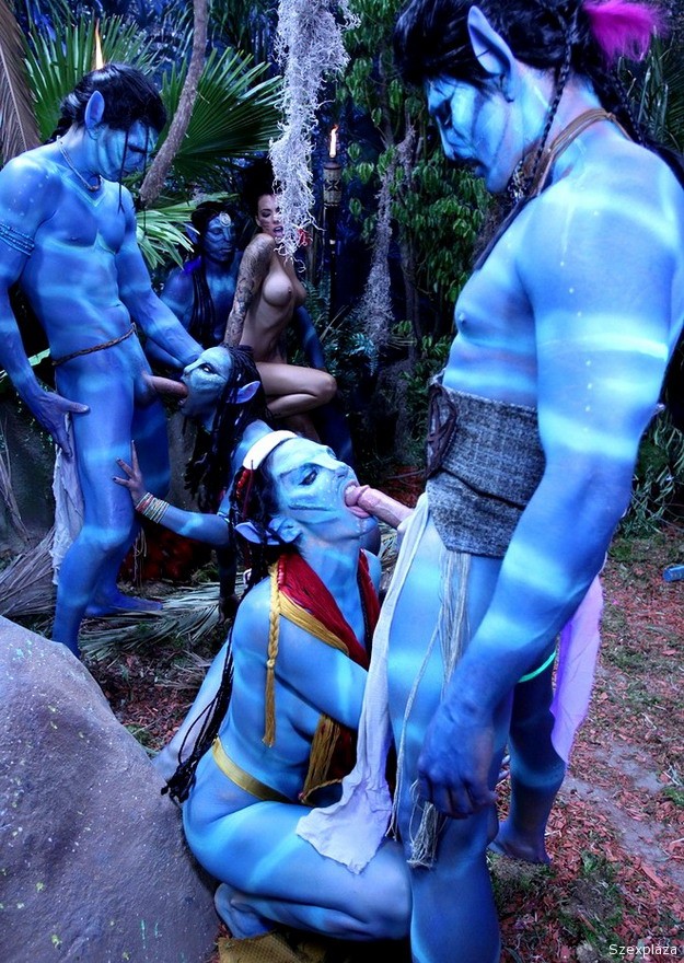 Dugás és orálszex a pornó Avatarban